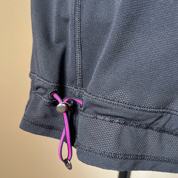 Lululemon Run: Tame Me Tank striped top - Picture 7 of 16